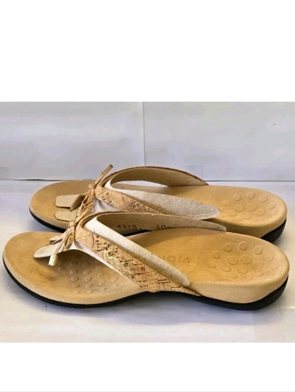 Vionic Bella II Gold Cork Toe-Post Sandal Flip Flop Women's